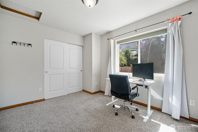 524 Pilchuck Path, Everett, WA 98201