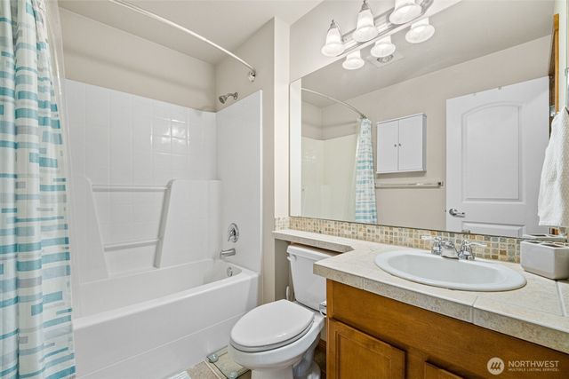 524 Pilchuck Path, Everett, WA 98201