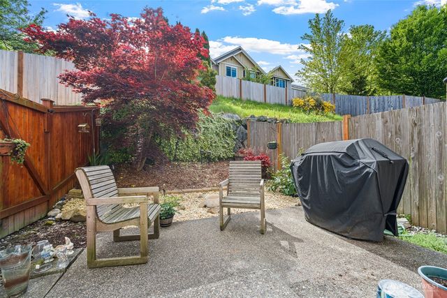 524 Pilchuck Path, Everett, WA 98201
