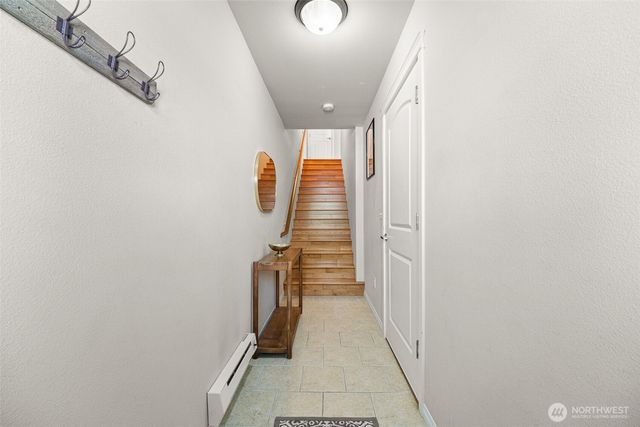 524 Pilchuck Path, Everett, WA 98201