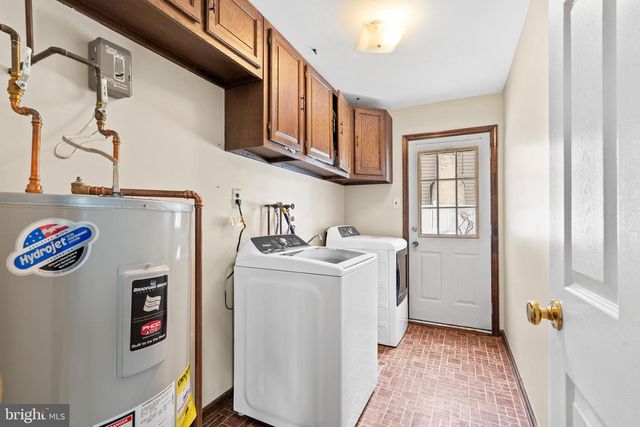 63 FORREST DR, Southampton, PA 18966