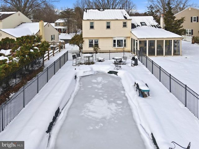 63 FORREST DR, Southampton, PA 18966