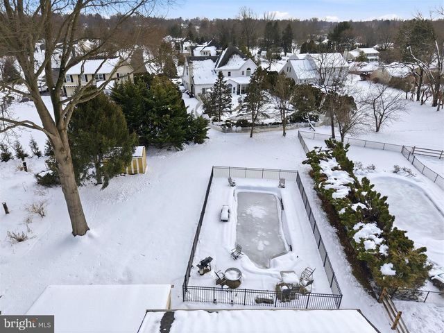 63 FORREST DR, Southampton, PA 18966