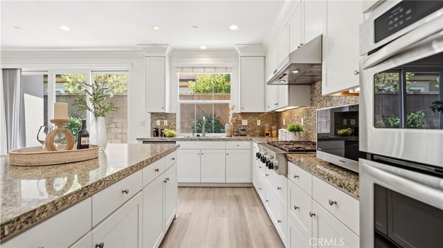 113 Chestnut Grove, Irvine, CA 92620