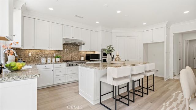 113 Chestnut Grove, Irvine, CA 92620