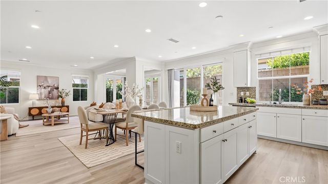 113 Chestnut Grove, Irvine, CA 92620