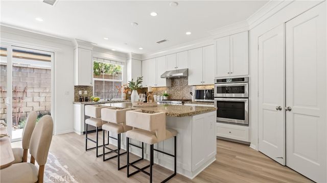 113 Chestnut Grove, Irvine, CA 92620