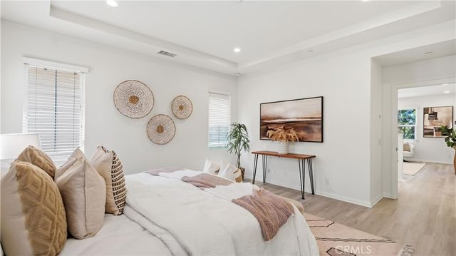 113 Chestnut Grove, Irvine, CA 92620