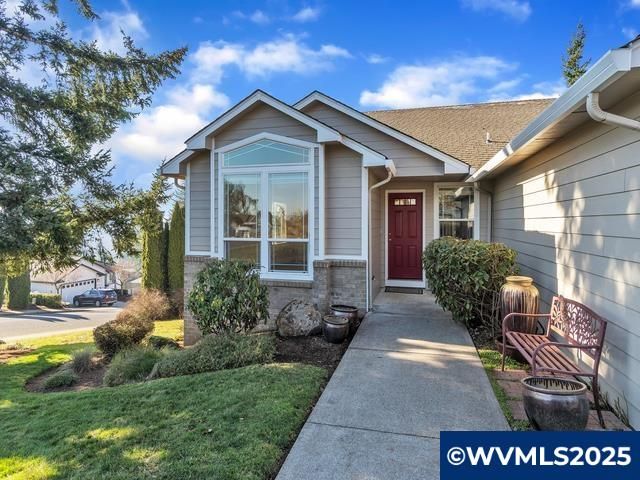 7003 Solarian Dr SE, Turner, OR 97392