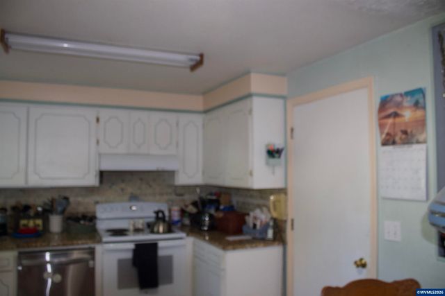 1201 Dearborn Av NE, Keizer, OR 97303