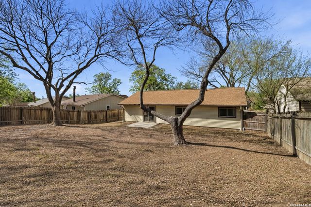 14422 Bluewood, San Antonio, TX 78233