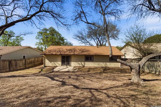 14422 Bluewood, San Antonio, TX 78233