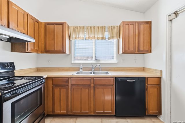 14422 Bluewood, San Antonio, TX 78233