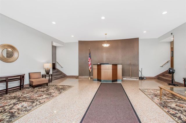 5601 Riverdale Avenue 7T, Bronx, NY 10471