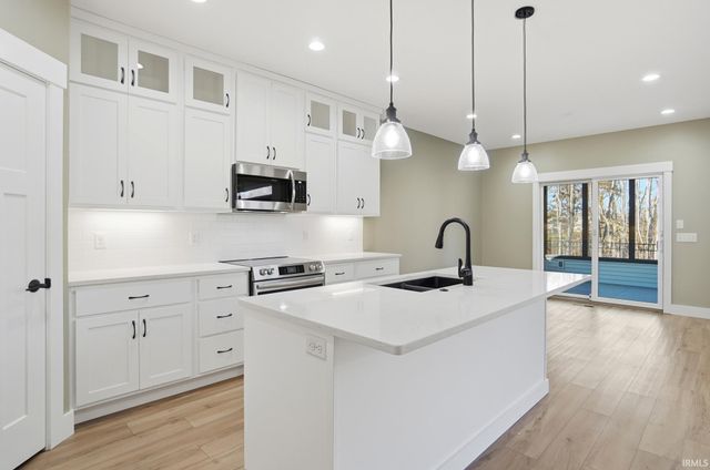 1094 Midnight Chase Grove, Fort Wayne, IN 46845