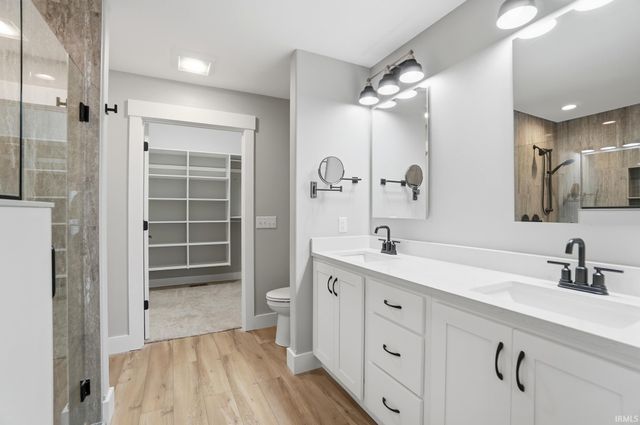 1094 Midnight Chase Grove, Fort Wayne, IN 46845