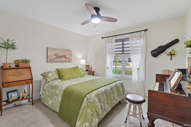 1094 Midnight Chase Grove, Fort Wayne, IN 46845