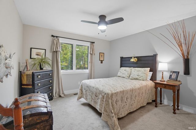 1094 Midnight Chase Grove, Fort Wayne, IN 46845