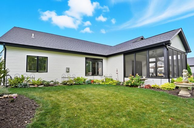 1094 Midnight Chase Grove, Fort Wayne, IN 46845