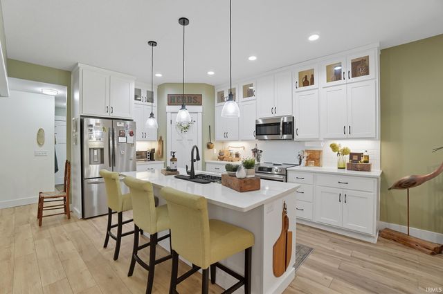 1094 Midnight Chase Grove, Fort Wayne, IN 46845