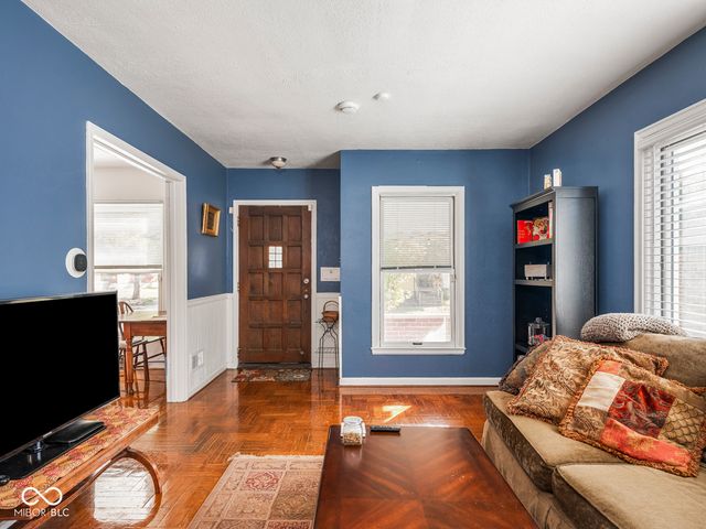 1114 N Gladstone Avenue, Indianapolis, IN 46201