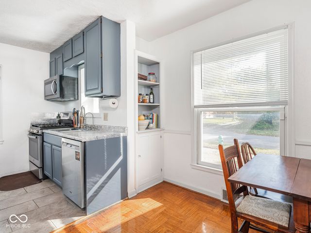 1114 N Gladstone Avenue, Indianapolis, IN 46201