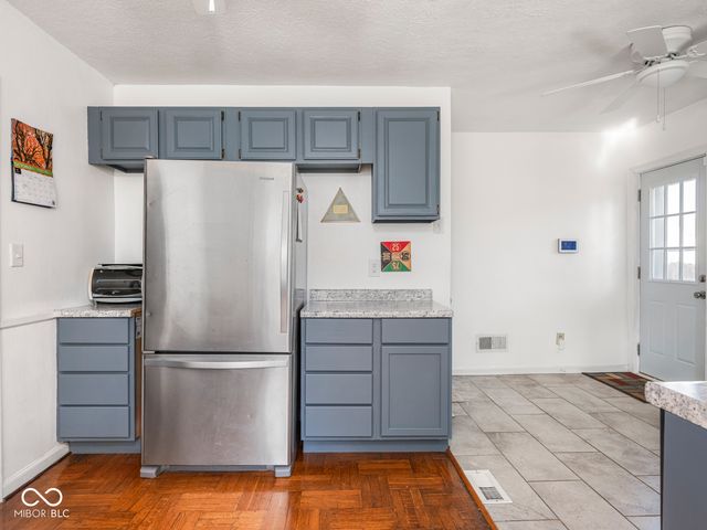 1114 N Gladstone Avenue, Indianapolis, IN 46201