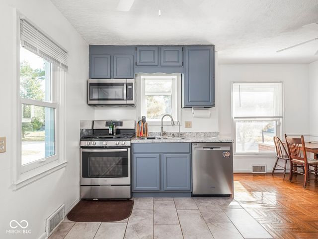 1114 N Gladstone Avenue, Indianapolis, IN 46201