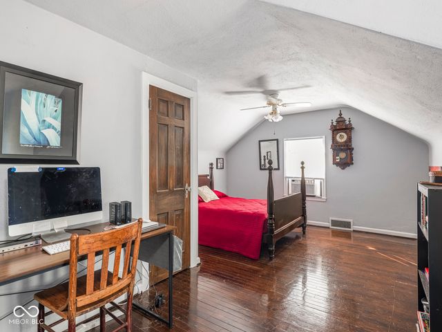 1114 N Gladstone Avenue, Indianapolis, IN 46201