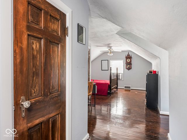 1114 N Gladstone Avenue, Indianapolis, IN 46201