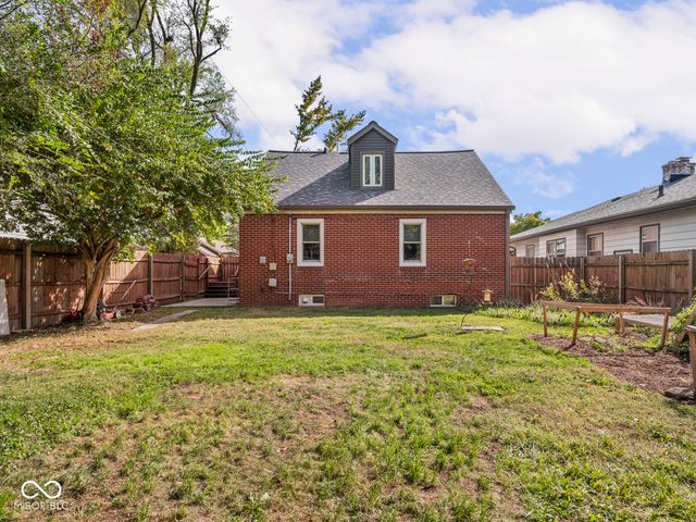 1114 N Gladstone Avenue, Indianapolis, IN 46201