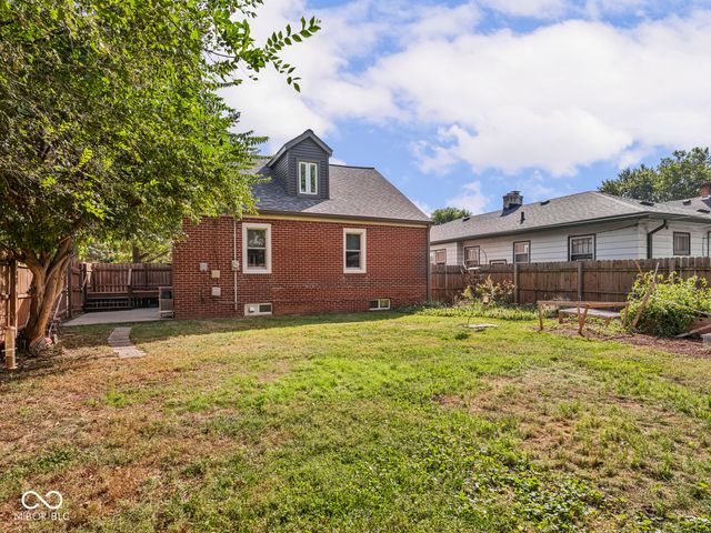 1114 N Gladstone Avenue, Indianapolis, IN 46201