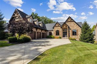 10628 Devonshire Drive, North Royalton, OH 44133