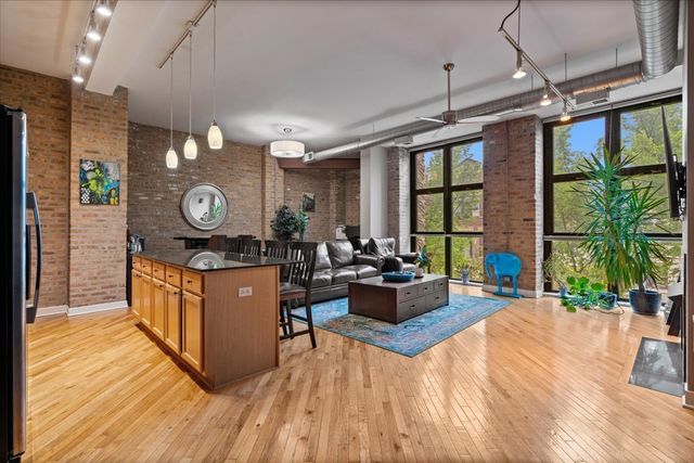 1635 W BELMONT Avenue 421, Chicago, IL 60657