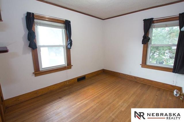 1933 Harwood Street, Lincoln, NE 68502