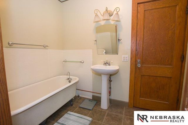 1933 Harwood Street, Lincoln, NE 68502