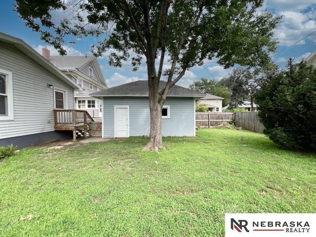 1933 Harwood Street, Lincoln, NE 68502