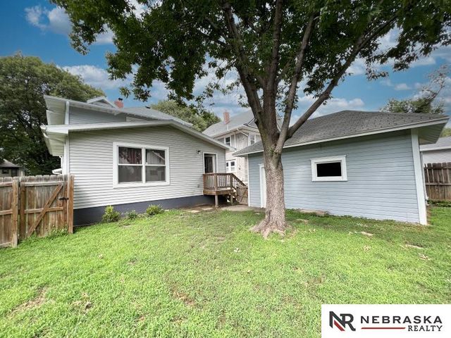 1933 Harwood Street, Lincoln, NE 68502