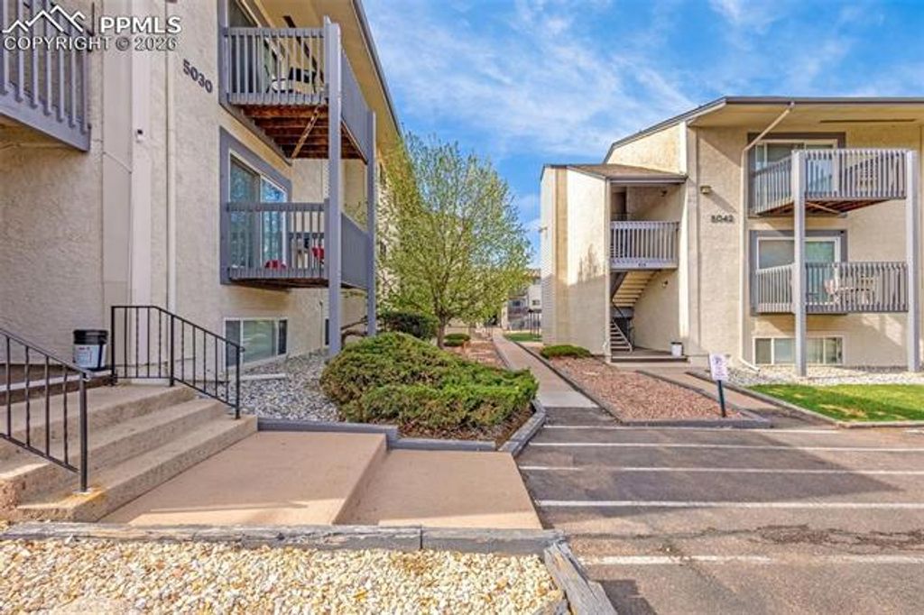 5030 El Camino Drive 1, Colorado Springs, CO 80918 — photo 3