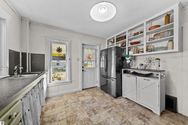 402 Haynes Street, Cadillac, MI 49601