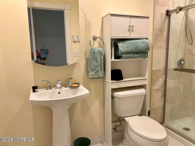 210 Fifth Avenue 33, Belmar, NJ 07719