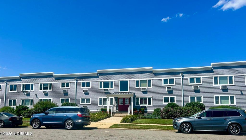 210 Fifth Avenue 33, Belmar, NJ 07719