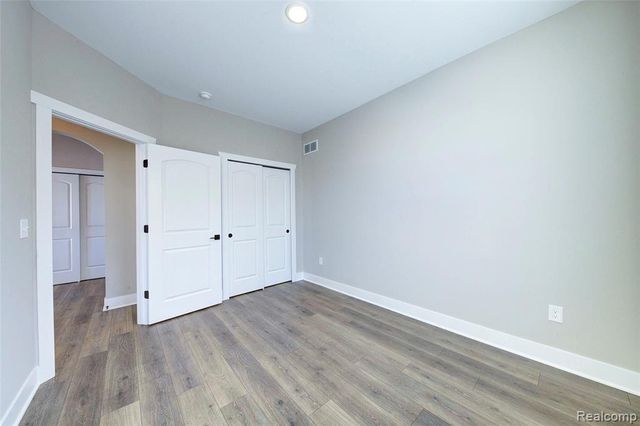 MOH 121 Gambrel Lane, Howell, MI 48843