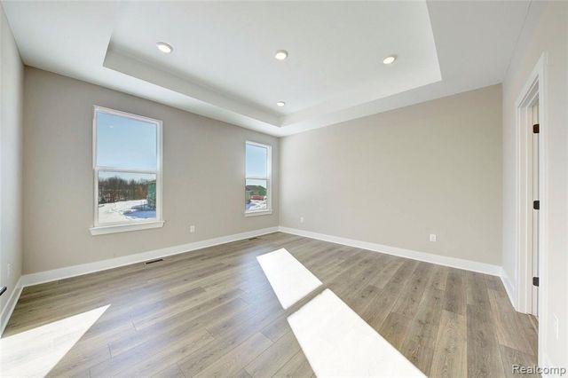 MOH 121 Gambrel Lane, Howell, MI 48843