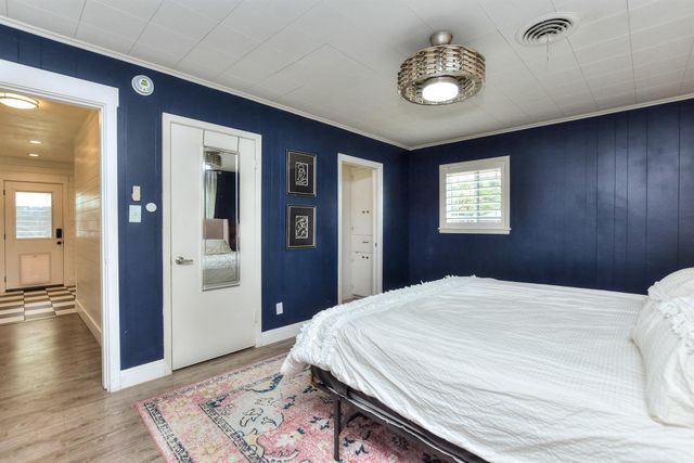 1407 E 19th ST, Georgetown, TX 78626