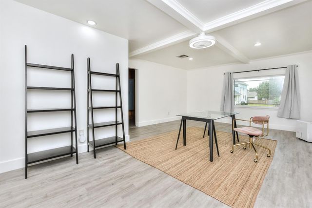 1407 E 19th ST, Georgetown, TX 78626