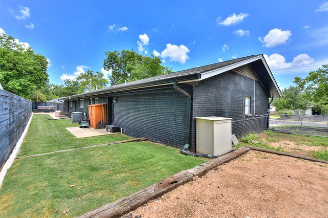 1407 E 19th ST, Georgetown, TX 78626