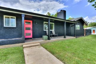 1407 E 19th ST, Georgetown, TX 78626