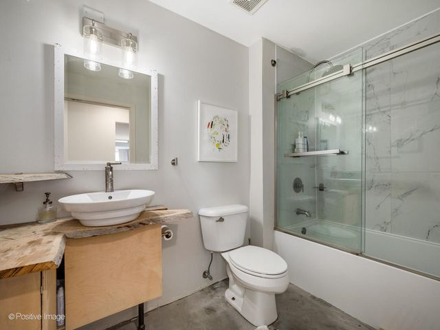 203 S Sangamon Street 310, Chicago, IL 60607