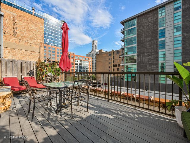 203 S Sangamon Street 310, Chicago, IL 60607